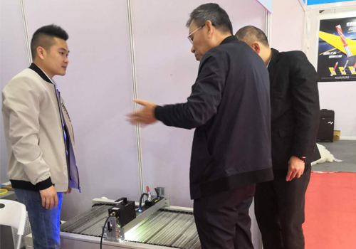 第九届江西南康木工机械展.jpg 第九届江西南康木工机械展.jpg